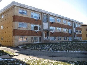 Building Photo - 5930 N Odell Ave
