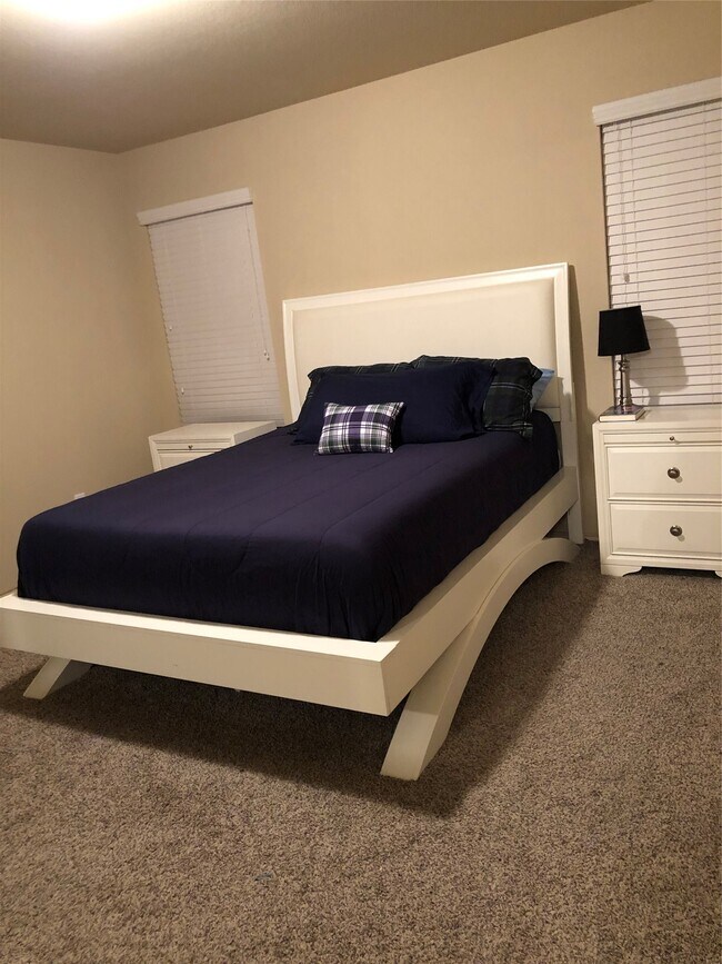 Foto del edificio - 2035 Naplechase Crest Dr