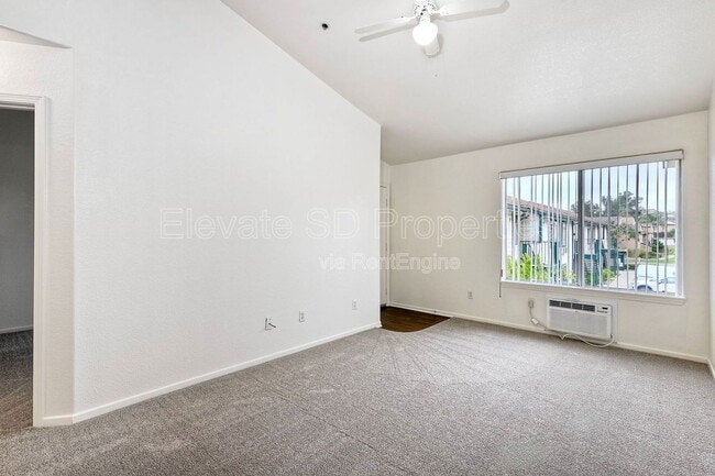 Building Photo - 9430 Winter Gdns Blvd