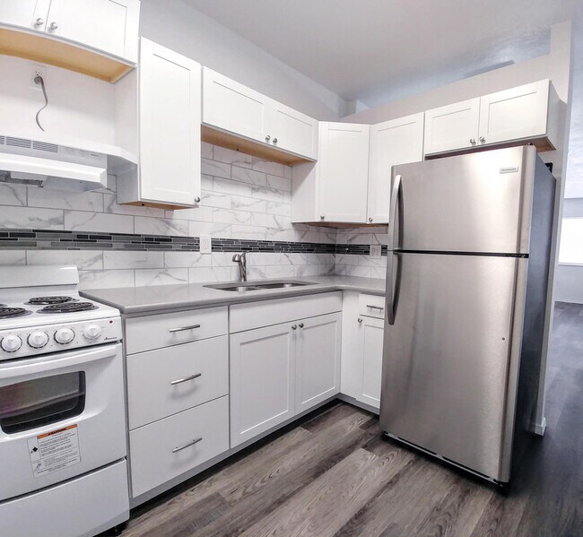 Building Photo - 4302 Mesa Grande Pl SE