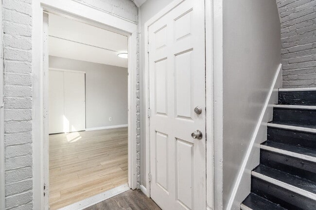 Foto del edificio - Spacious 2-Bedroom Apartment Near Downtown & German Village