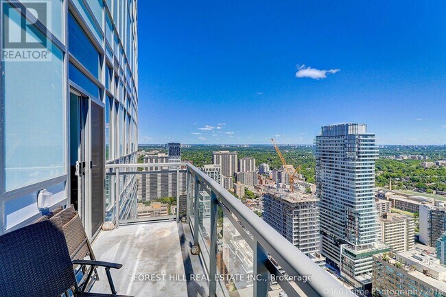 Building Photo - 98 Lillian St