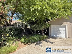 Building Photo - 1500 Riesling Ct