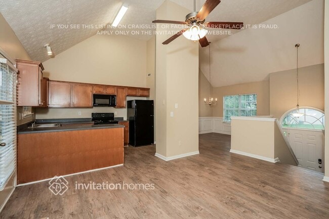 Building Photo - 1230 St Francis Ct