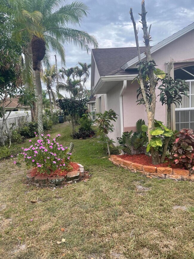 Foto del edificio - 1538 SW Neptune Ave