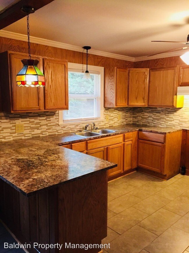 Building Photo - 3 br, 2.5 bath House - 3972 TRANSOU RD.