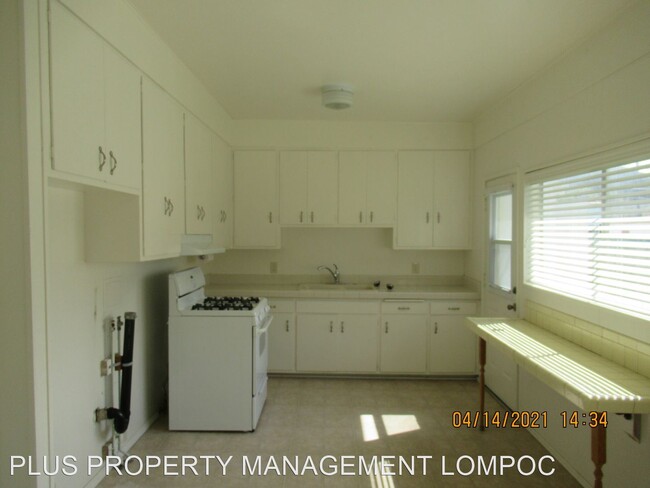 Building Photo - 2 br, 1 bath House - 125 South G Street