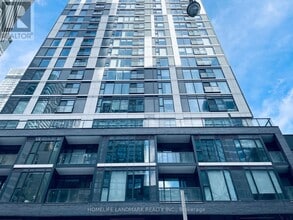 Building Photo - 65 Mutual St
