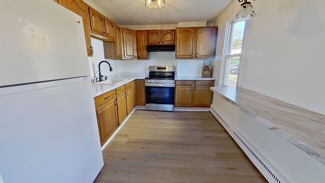 Building Photo - 2 Story Colonial