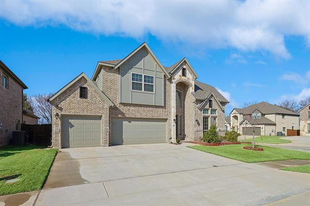 Building Photo - 2701 Dickinson Dr