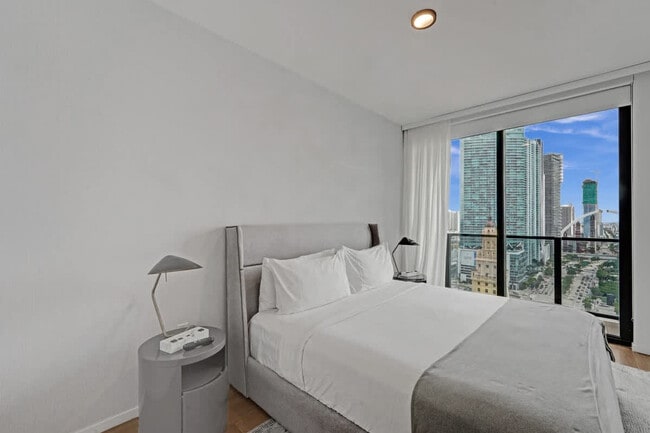 Foto del edificio - 398 NE 5th St