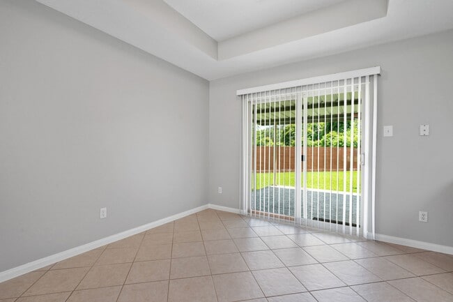 Building Photo - 470 W Houston St