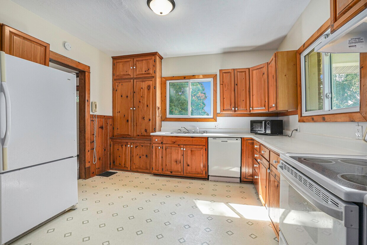 Foto principal - 6195 Corrigan Rd