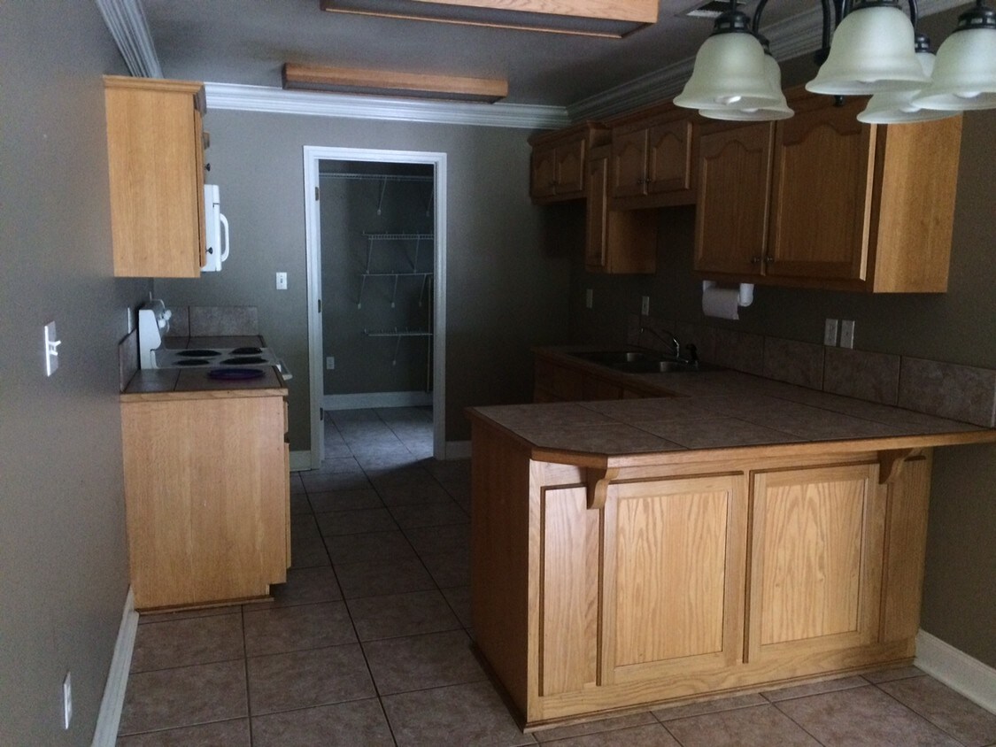 Foto principal - 48025 Laura Rogers Rd