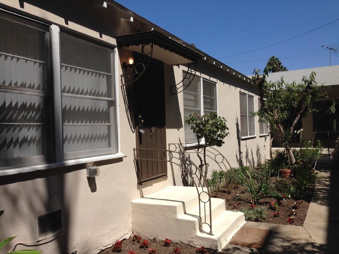 Foto principal - 1122 N Fuller Ave