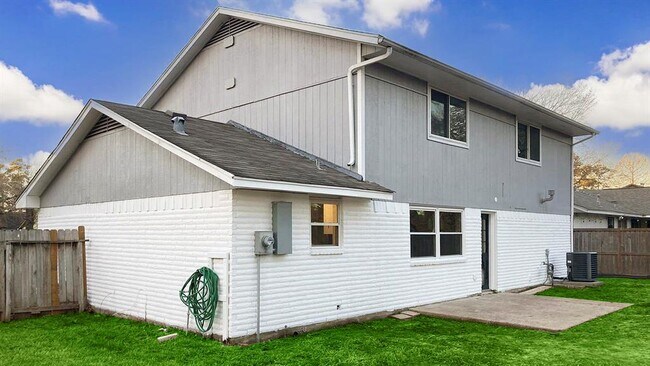 Building Photo - 23906 Spring Day Ln
