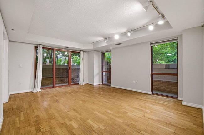 Foto del edificio - 2301 N Street NW