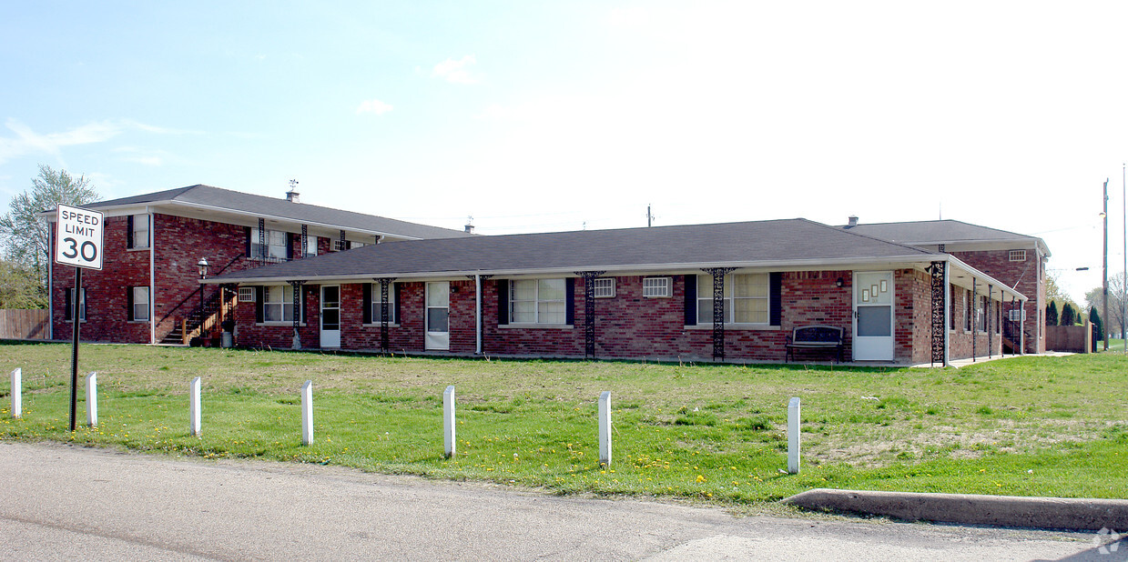 Primary Photo - Jewel Properties