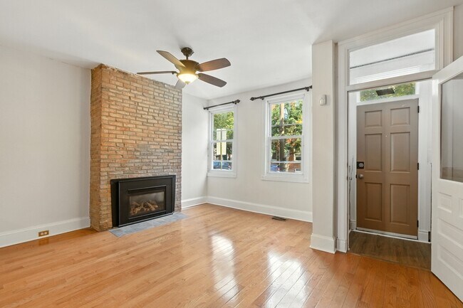 Foto del edificio - 877 W Lombard St