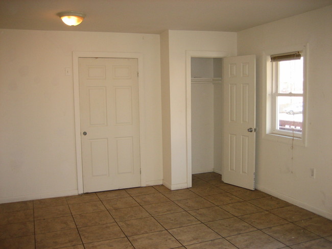 Unit Entrance - Graham Park Apartments