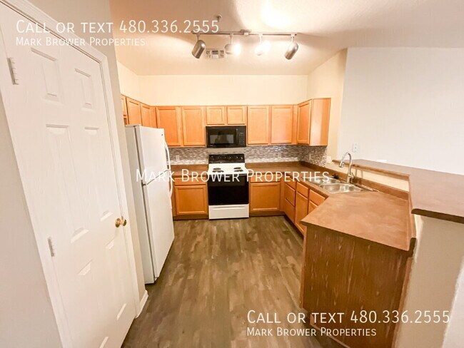 Foto del edificio - 2831 E Southern Ave