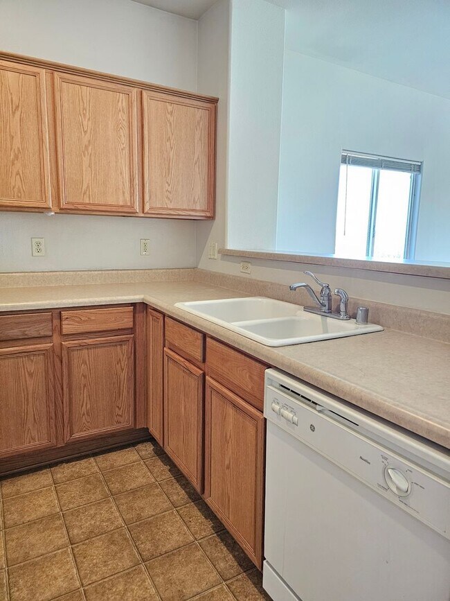 Building Photo - Golden Valley Stunner! 3 Car garage with E...