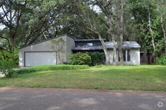 Building Photo - 2137 Talbot Ct