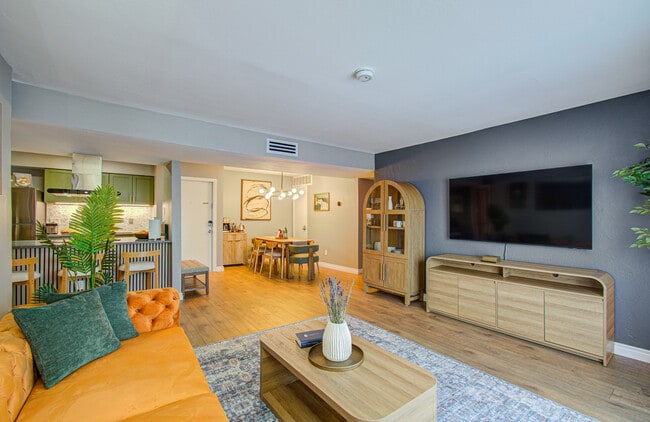 Building Photo - 8429 Hearth Dr