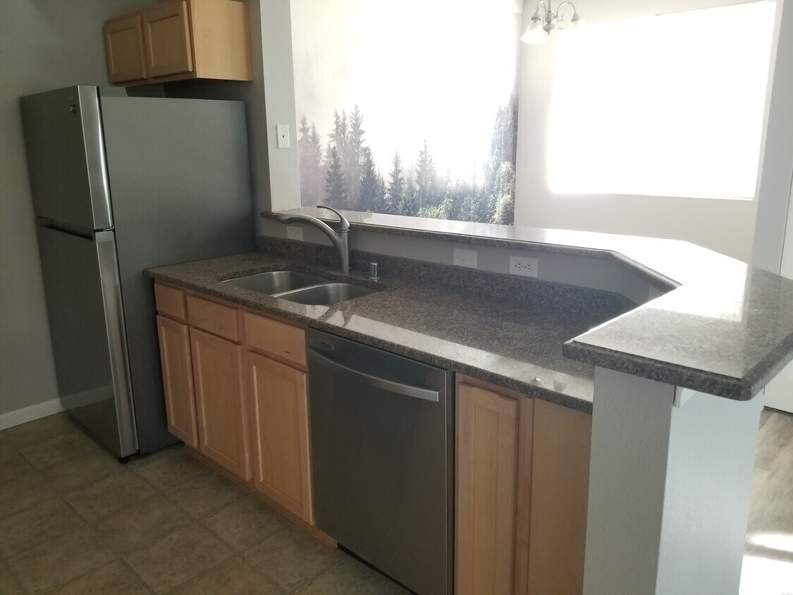 6331 Isaac Ave SE Unit N/A, Auburn, WA 98092 Condo for Rent in Auburn