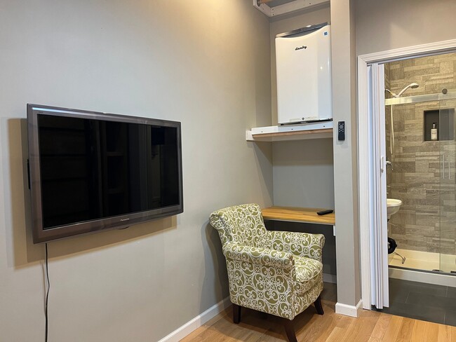 Foto del edificio - 484 Linden St