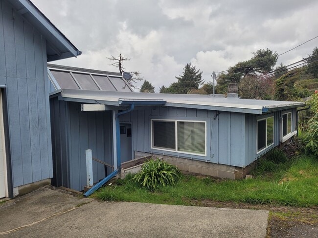 Foto del edificio - Steps from the Bay!