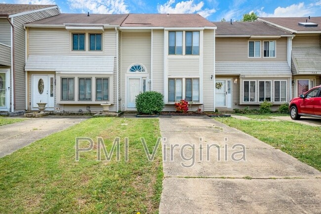 Building Photo - 737 Waters Dr