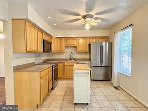 Building Photo - 105 Staunton Ct