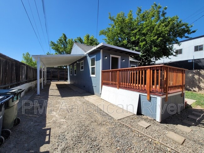 Building Photo - 1121 Del Paso Blvd