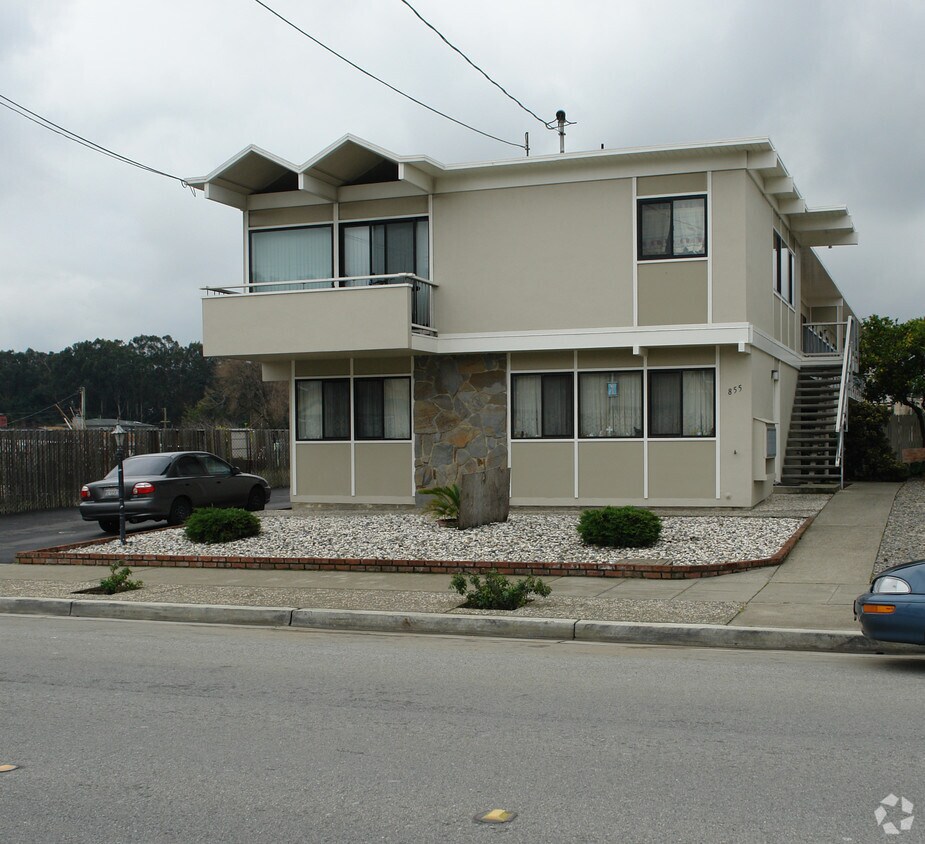 Building Photo - 855 Commercial Ave