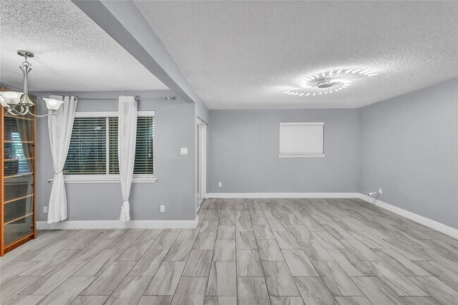 Foto del edificio - 7044 S Dairy Ashford Rd