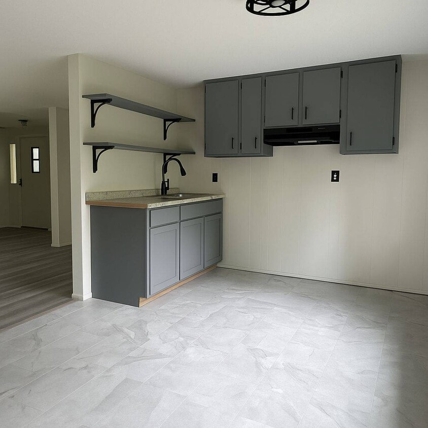 Building Photo - 2069 Tart Dr