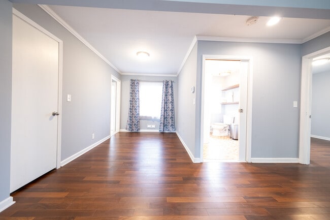 Foto del edificio - 7745 Vincent Ave S