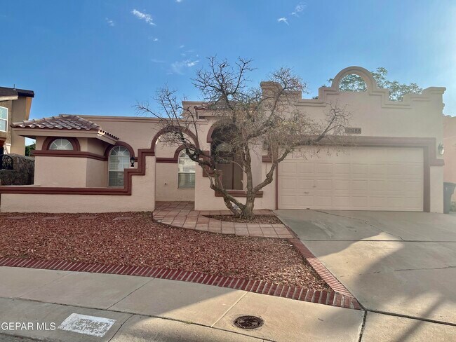 Building Photo - 12188 Dos Rios Dr