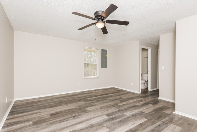 Building Photo - 4841 Bayview Ct
