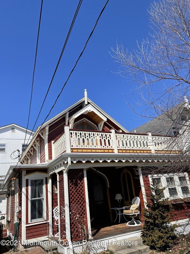 Foto del edificio - 107 Asbury Ave