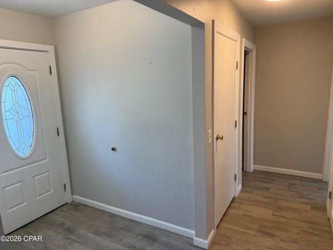 Building Photo - 4301 Bay Point Rd