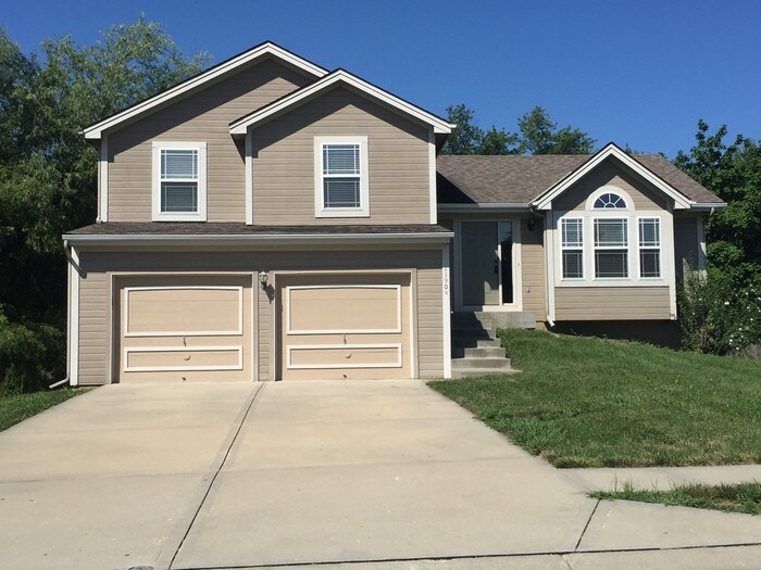 Foto principal - 11904 N Forest Ave