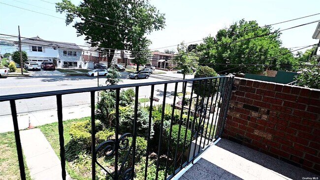Foto del edificio - 109-10 Ditmars Blvd