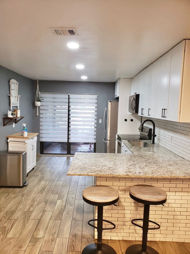 Foto del edificio - 5907 S Farragut Dr