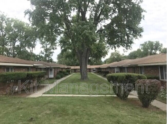 Foto del edificio - 6215 Jackman Rd