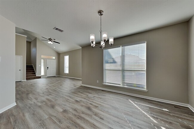 Building Photo - 29207 Fox Fountain Ln