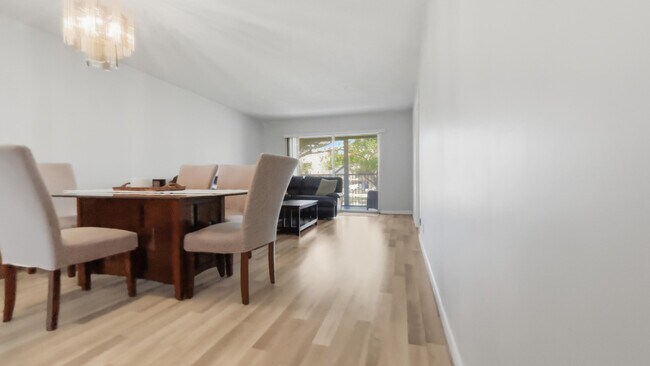 Foto del edificio - 1200 SW 124th Terrace