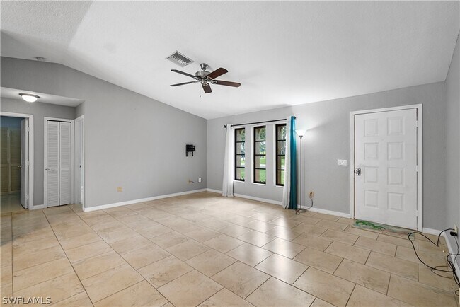 Foto del edificio - 1127 SE 34th Terrace