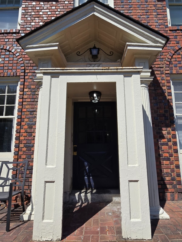 Building Photo - 714 N Arthur Ashe Blvd